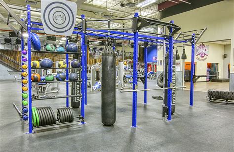 Crunch fitness garwood - The Crunch gym in Garwood, NJ fuses fitness and fun with certified personal trainers, awesome group fitness classes, a “no judgments” philosophy, and gym memberships starting at $14.99 a month. 